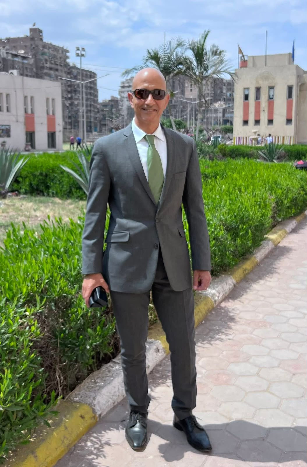 Dr. Waleed Gabr